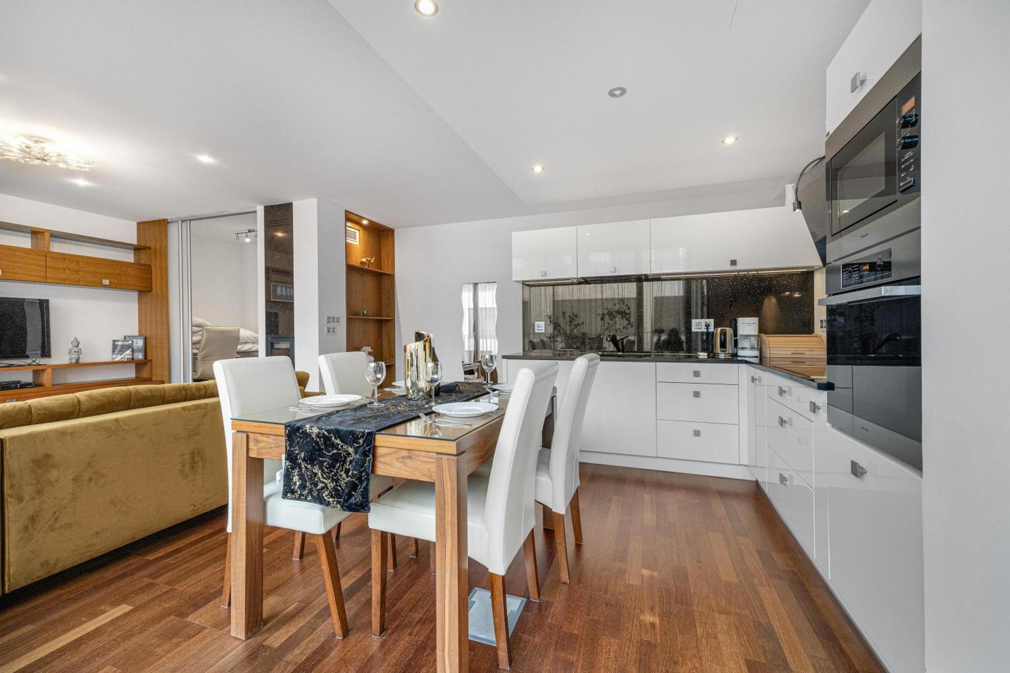 Revon Business Apartment 50 Dunajska Μπρατισλάβα Εξωτερικό φωτογραφία