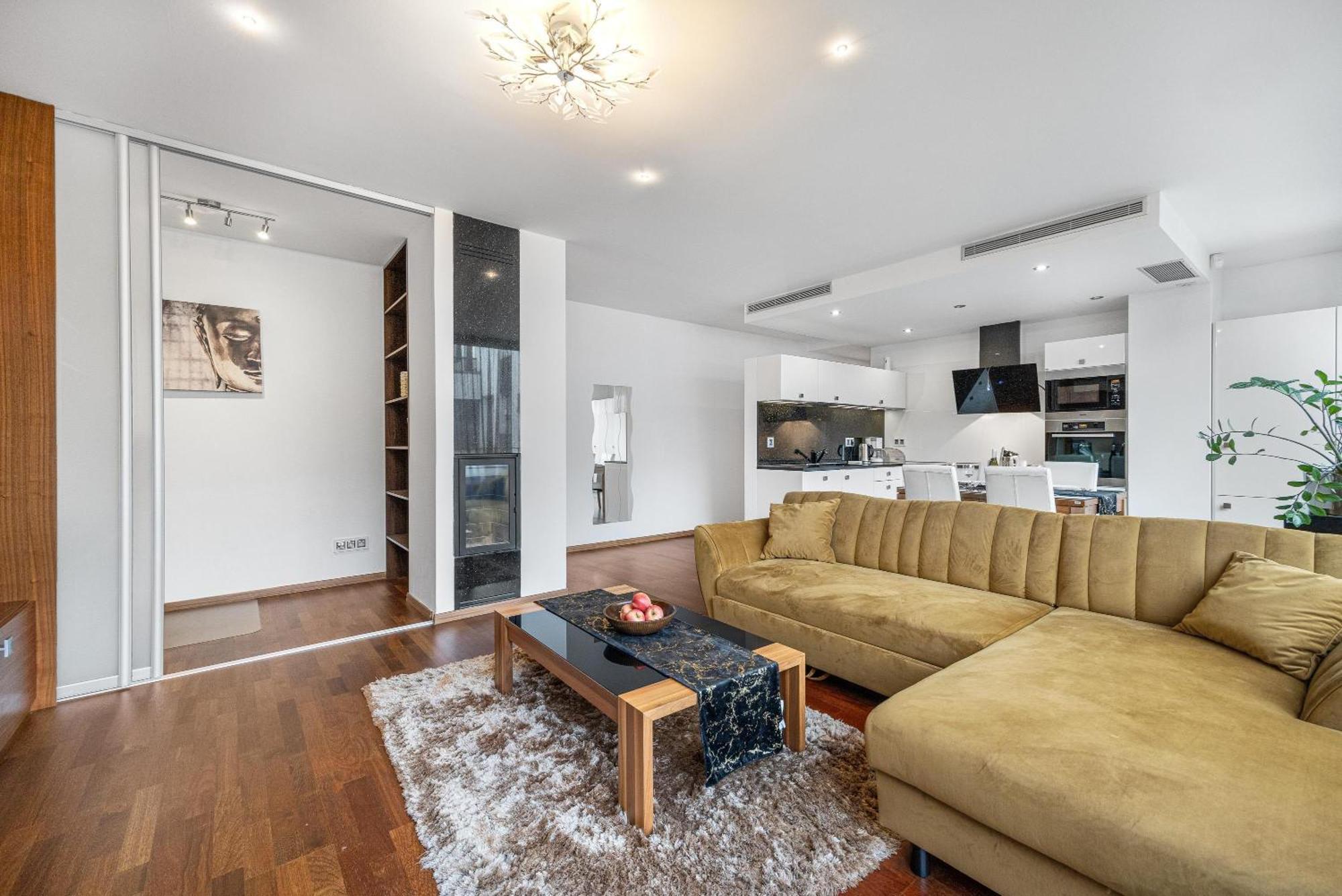 Revon Business Apartment 50 Dunajska Μπρατισλάβα Εξωτερικό φωτογραφία
